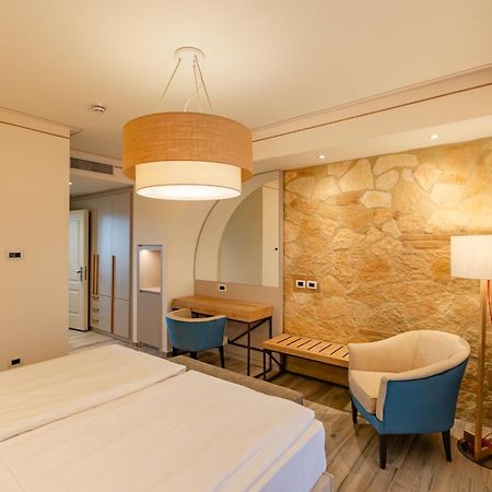 Agrihotel Elisabetta Collemezzano Exterior photo
