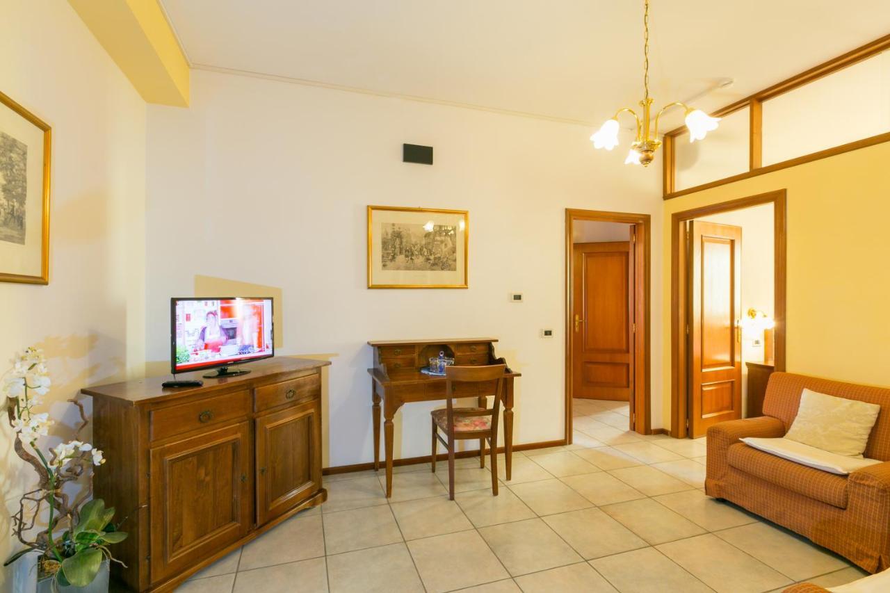 Agrihotel Elisabetta Collemezzano Exterior photo